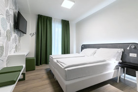 Hi Hotels Torbole Pool & Spa