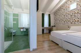 Hi Hotels Torbole Pool & Spa