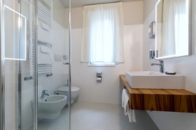 Hi Hotels Torbole Pool & Spa
