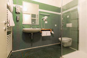 Hi Hotels Torbole Pool & Spa