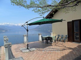 Case Grande Lago Varenna