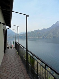 Case Grande Lago Varenna