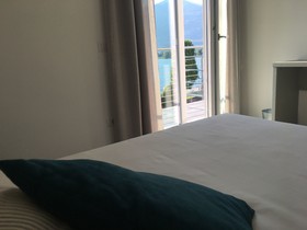Tramonti E Lago