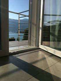 Tramonti E Lago