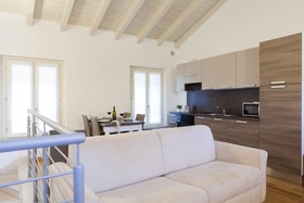 Polpenazze Halldis Apartments