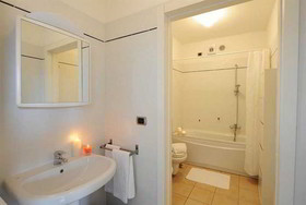 Porto Letizia Fronte Lago