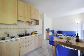 Porto Letizia Fronte Lago