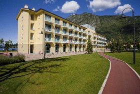 Porto Letizia Fronte Lago