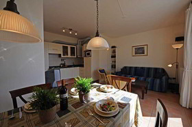 Porto Letizia Fronte Lago