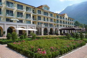 Porto Letizia Fronte Lago