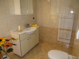 Bella Villa Apartments
