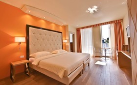 Hotel Kristal Palace