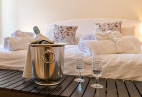 Les Suites Di Sara