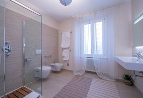 Les Suites Di Sara