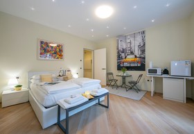 Les Suites Di Sara