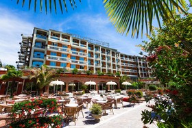 Hotel Savoy Palace