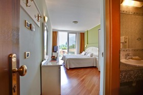 Hotel Savoy Palace