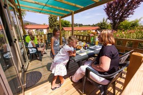 hu Altomincio Village