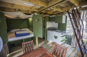 hu Altomincio Village