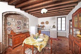 Casale Lucrezia