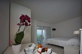 Hotel Saviola