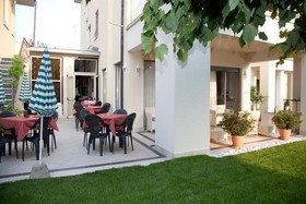Hotel Arya