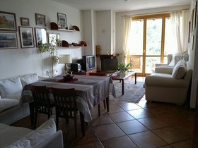 Lo Scoiattolo e la Noce