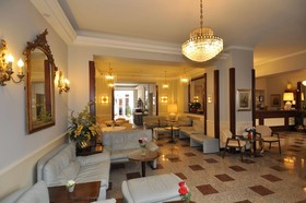 Cavour 30TRE - Hotel Moderno