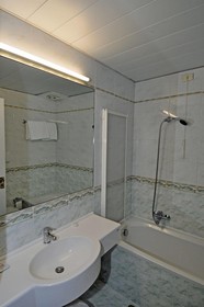 Cavour 30TRE - Hotel Moderno