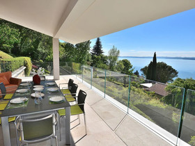 Villa Sybille With Pool And Lake View