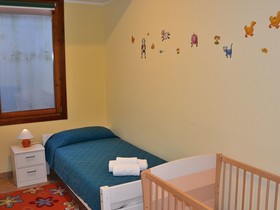 Villa Sybille With Pool And Lake View