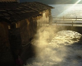 Fontana Del Lago
