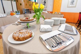 West Point Airport Hotel