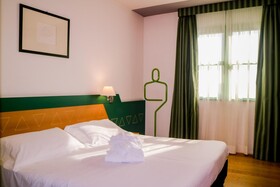 West Point Airport Hotel