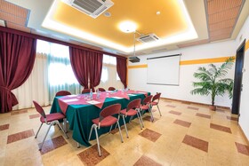 West Point Airport Hotel