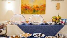 PHI Hotel Astoria