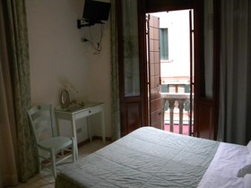 Adua