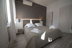 Al Portico Guest House