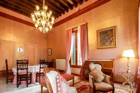 Fortuny3967 Suites & Wine