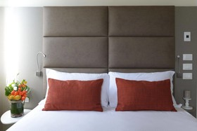 Leone Hotel