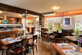 San Marco Hotel Ambassador Tre Rose