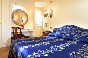 Torre dell'Orologio Suites
