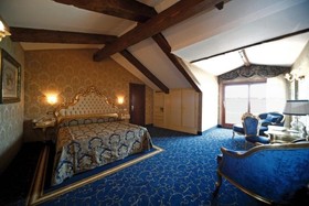 Hotel Savoia & Jolanda