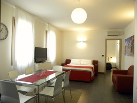 Venice Apartments Dante