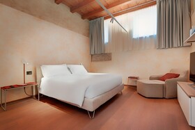 1881 Luxury Suites