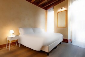 1881 Luxury Suites