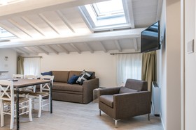 Carrera Home