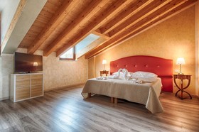 Lady Verona Residence