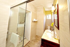 Star Light Chalet and Health Spa