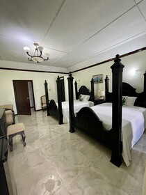 Star Light Chalet and Health Spa